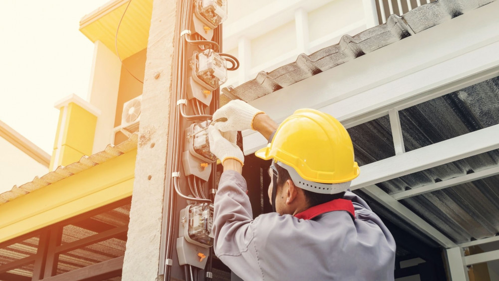 Corso FORMAZIONE/AGGIORNAMENTO ADDETTI LAVORI ELETTRICI NUOVA CEI – Livorno – 09 e 15 GIUGNO 2023 